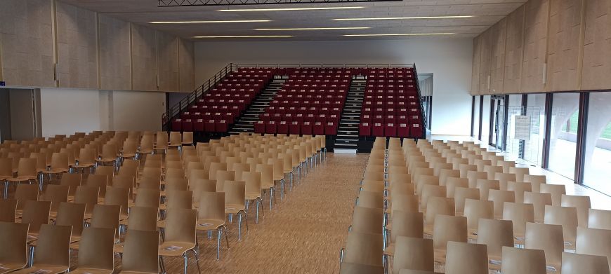Salle arvest gradin déplié